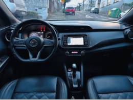 NISSAN - KICKS - 2017/2017 - Cinza - R$ 79.900,00