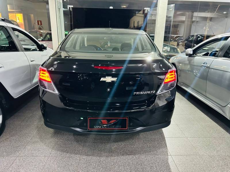 CHEVROLET - PRISMA - 2014/2014 - Preta - R$ 50.900,00