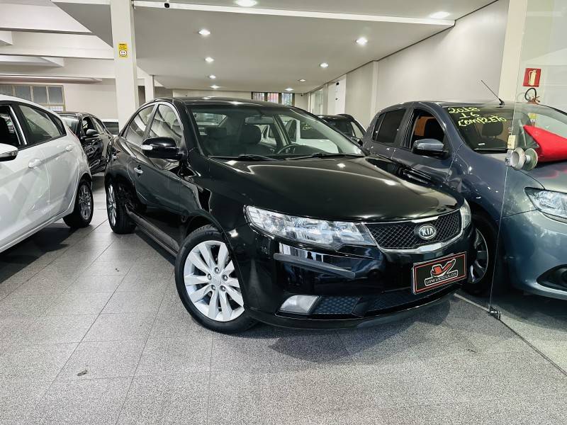 KIA MOTORS - CERATO - 2011/2011 - Preta - R$ 43.900,00