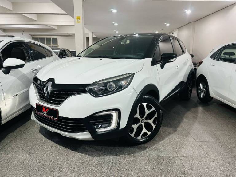 RENAULT - CAPTUR - 2018/2018 - Branca - R$ 74.900,00