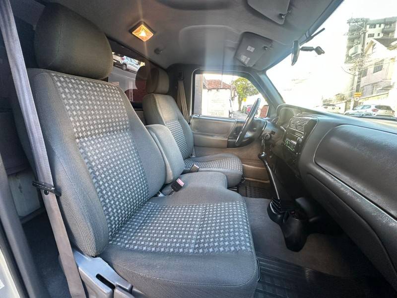 FORD - RANGER - 2008/2008 - Prata - R$ 47.900,00