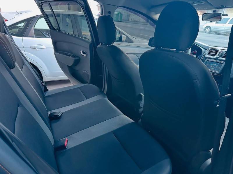 RENAULT - SANDERO - 2015/2015 - Preta - R$ 44.900,00