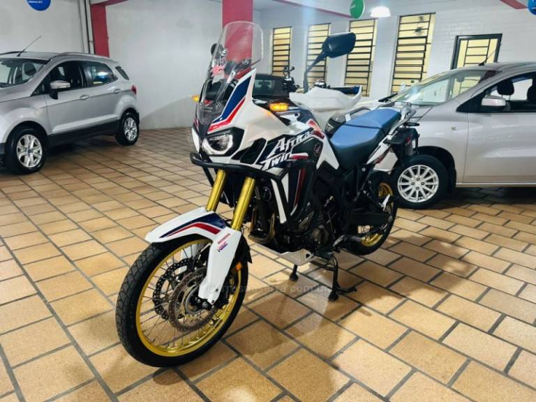 HONDA - CRF 1000L AFRICA TWIN - 2018/2018 - Branca - R$ 60.900,00