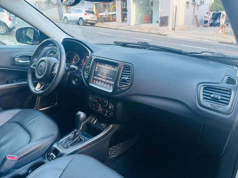 JEEP - COMPASS - 2018/2018 - Branca - R$ 94.900,00