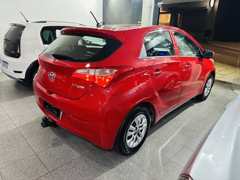 HYUNDAI - HB20 - 2014/2014 - Vermelha - R$ 49.900,00