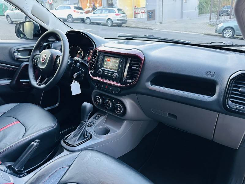 FIAT - TORO - 2018/2018 - Branca - R$ 87.900,00