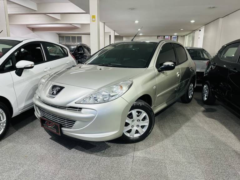 PEUGEOT - 207 - 2012/2012 - Prata - R$ 24.900,00