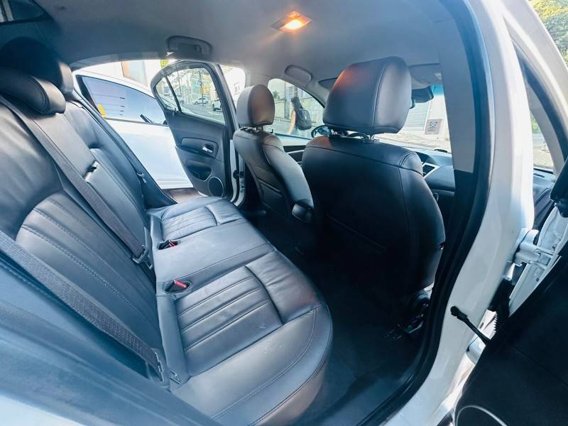 CHEVROLET - CRUZE - 2013/2013 - Branca - R$ 57.900,00
