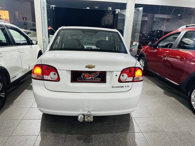 CHEVROLET - CLASSIC - 2016/2016 - Branca - R$ 33.900,00