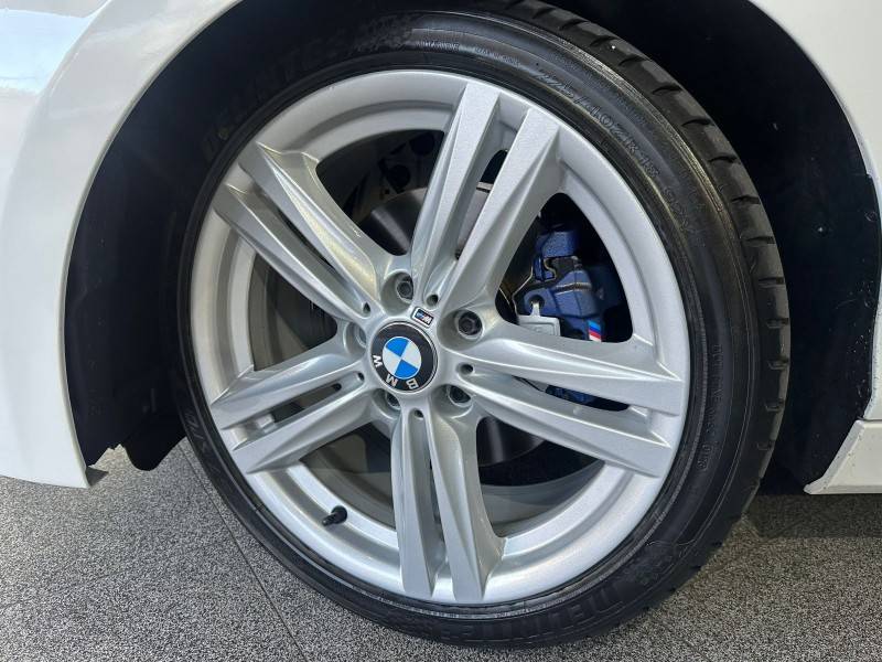 BMW - 125I - 2015/2015 - Branca - R$ 128.900,00