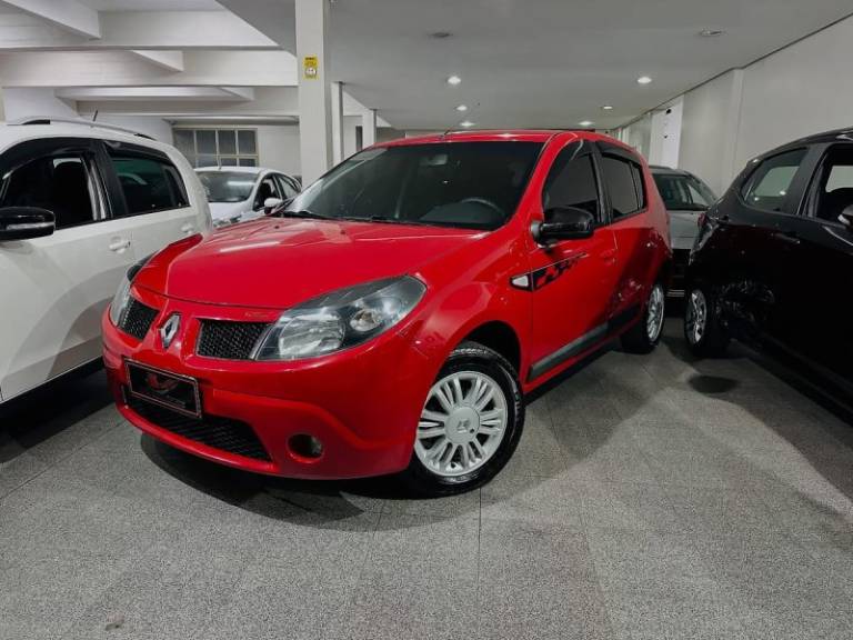RENAULT - SANDERO - 2011/2011 - Vermelha - R$ 33.900,00