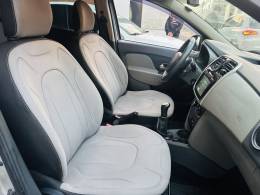 RENAULT - LOGAN - 2014/2014 - Prata - R$ 38.900,00