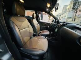 RENAULT - DUSTER - 2016/2016 - Prata - R$ 58.900,00