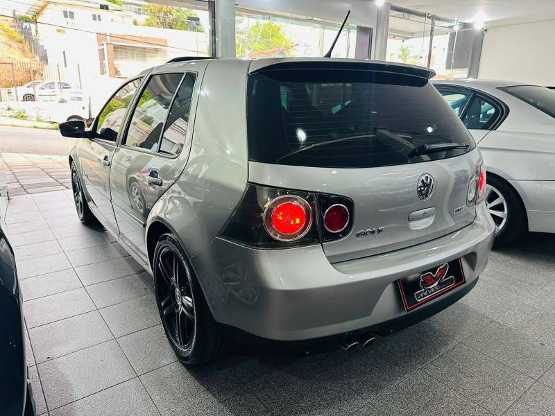 VOLKSWAGEN - GOLF - 2012/2012 - Dourada - R$ 55.900,00
