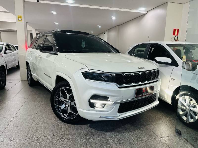 JEEP - COMMANDER - 2023/2023 - Branca - R$ 184.900,00