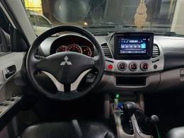 MITSUBISHI - L200 TRITON - 2011/2011 - Branca - R$ 105.900,00