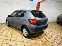 RENAULT - SANDERO - 2018/2018 - Cinza - R$ 43.900,00