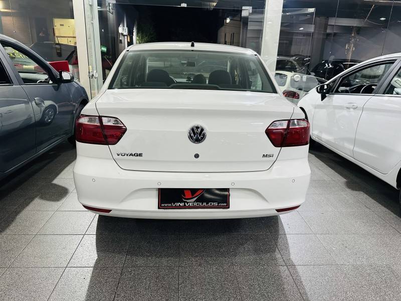 VOLKSWAGEN - VOYAGE - 2019/2019 - Branca - R$ 55.900,00
