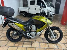 HONDA - XL 700V - 2012/2012 - Verde - R$ 33.900,00