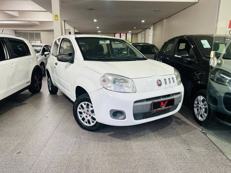 FIAT - UNO - 2013/2013 - Branca - R$ 18.900,00