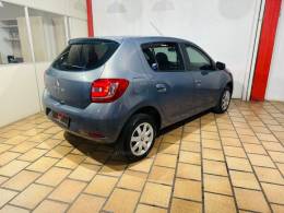 RENAULT - SANDERO - 2018/2018 - Cinza - R$ 43.900,00