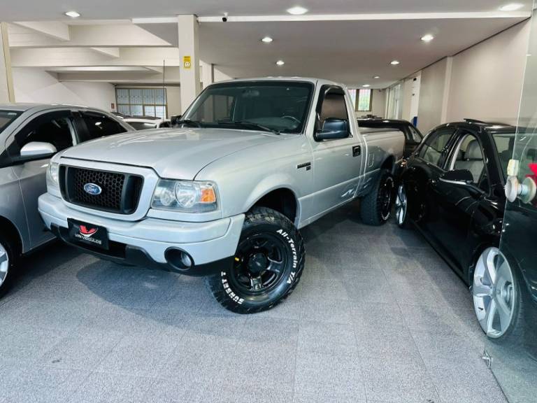 FORD - RANGER - 2008/2008 - Prata - R$ 47.900,00