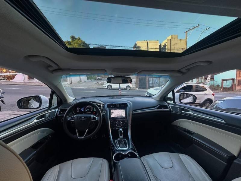 FORD - FUSION - 2015/2015 - Branca - R$ 85.900,00