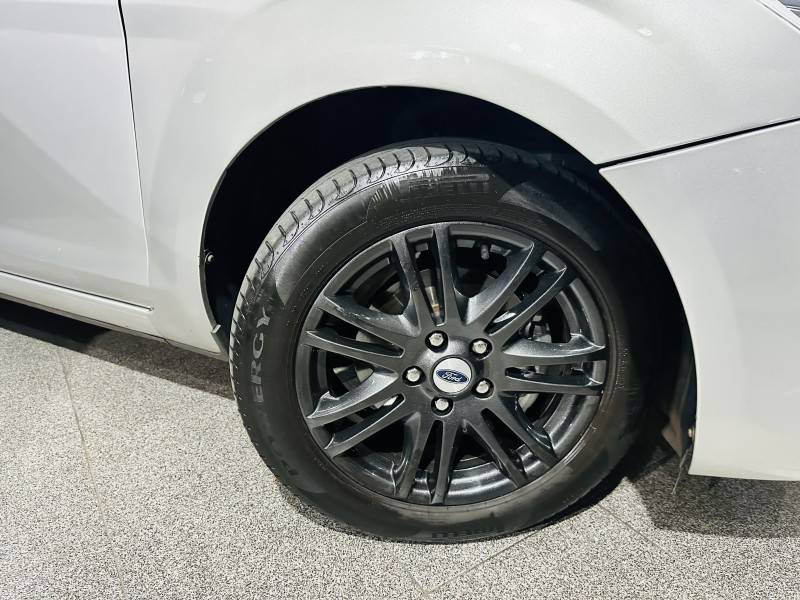 FORD - FOCUS - 2009/2009 - Prata - R$ 39.900,00