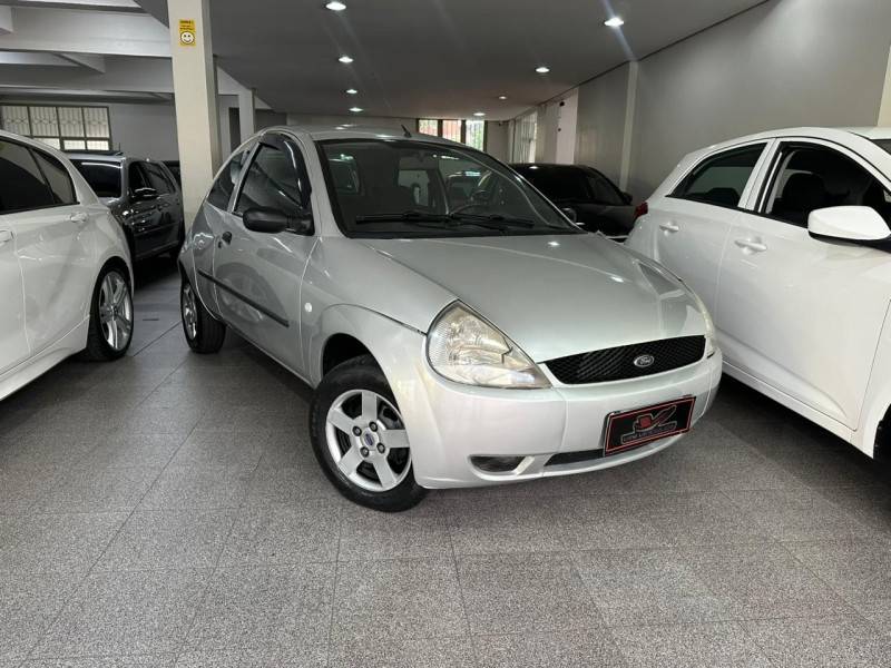 FORD - KA - 2005/2005 - Prata - R$ 15.900,00