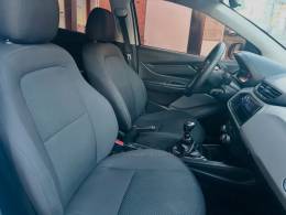 CHEVROLET - ONIX - 2018/2018 - Branca - R$ 47.900,00