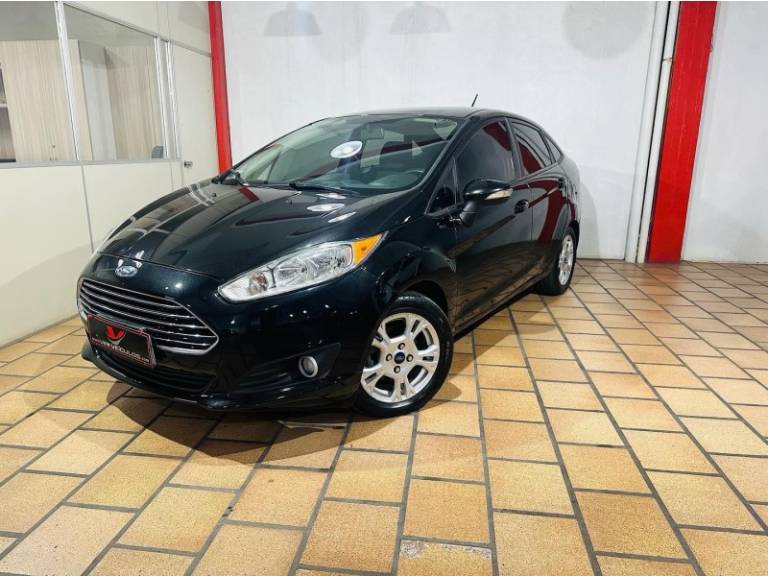 FORD - FIESTA - 2014/2014 - Preta - R$ 45.900,00