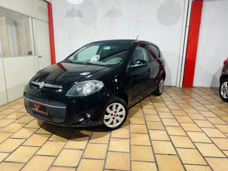 FIAT - PALIO - 2013/2013 - Preta - R$ 28.900,00