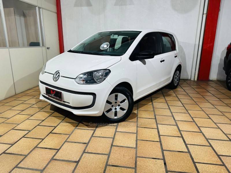 VOLKSWAGEN - UP - 2017/2017 - Branca - R$ 44.900,00