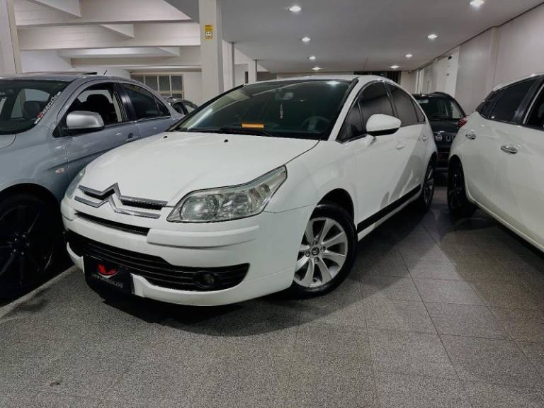 CITROËN - C4 - 2013/2013 - Branca - R$ 34.900,00