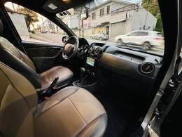 RENAULT - DUSTER - 2016/2016 - Prata - R$ 58.900,00