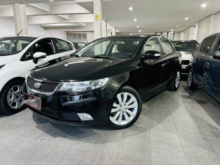 KIA MOTORS - CERATO - 2011/2011 - Preta - R$ 43.900,00