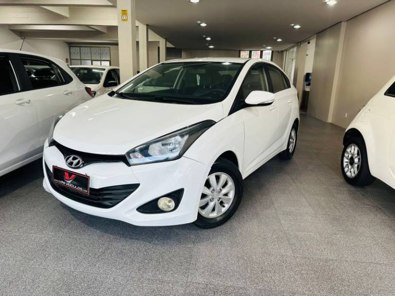 HYUNDAI - HB20S - 2015/2015 - Branca - R$ 51.900,00