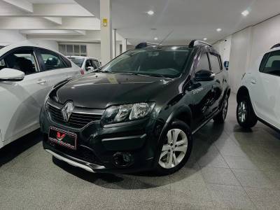RENAULT - SANDERO - 2015/2015 - Preta - R$ 44.900,00