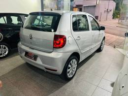 VOLKSWAGEN - FOX - 2010/2010 - Prata - R$ 28.900,00