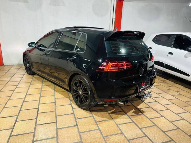 VOLKSWAGEN - GOLF - 2014/2014 - Preta - R$ 83.900,00