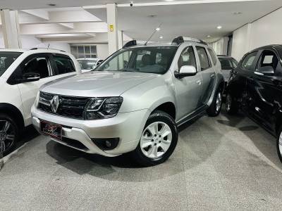 RENAULT - DUSTER - 2016/2016 - Prata - R$ 58.900,00