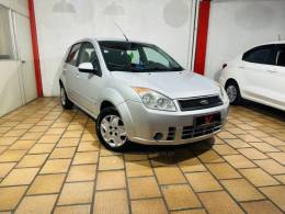 FORD - FIESTA - 2010/2010 - Prata - R$ 28.900,00