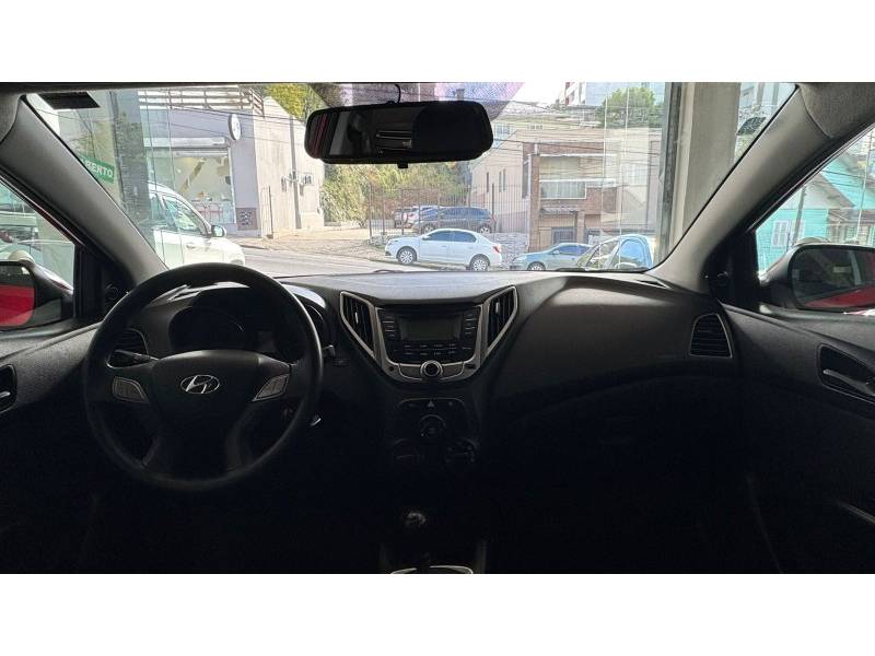 HYUNDAI - HB20 - 2013/2013 - Vermelha - R$ 41.900,00