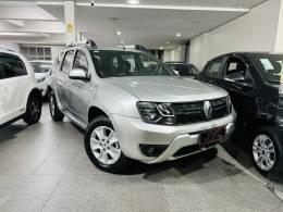 RENAULT - DUSTER - 2016/2016 - Prata - R$ 58.900,00