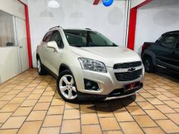 CHEVROLET - TRACKER - 2015/2015 - Dourada - R$ 69.900,00