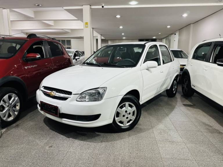 CHEVROLET - CLASSIC - 2016/2016 - Branca - R$ 33.900,00