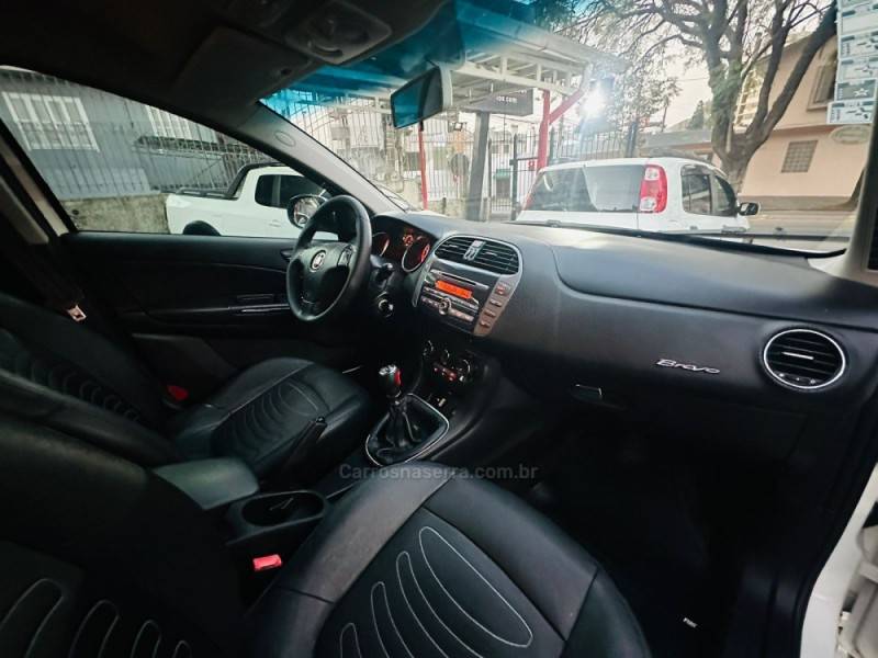 FIAT - BRAVO - 2014/2014 - Branca - R$ 43.900,00