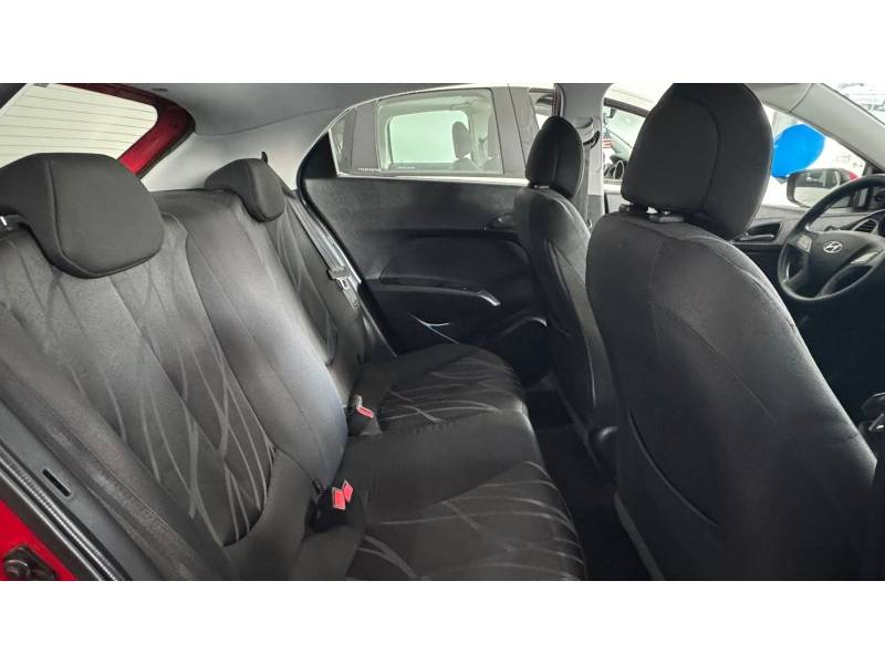 HYUNDAI - HB20 - 2013/2013 - Vermelha - R$ 41.900,00