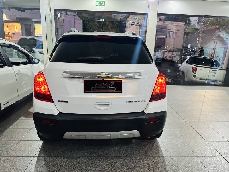 CHEVROLET - TRACKER - 2014/2014 - Branca - R$ 67.900,00
