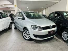 VOLKSWAGEN - FOX - 2010/2010 - Prata - R$ 28.900,00